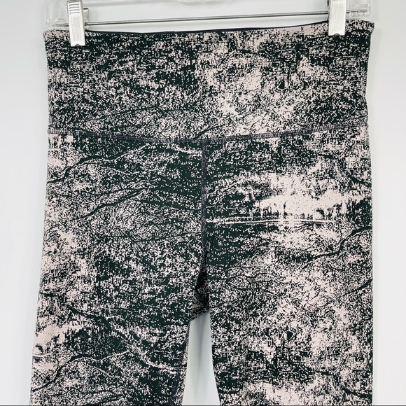 Athleta Women's Printed Elation Glades 7/8 Legging High Waisted Black Taupe M - Picture 10 of 16